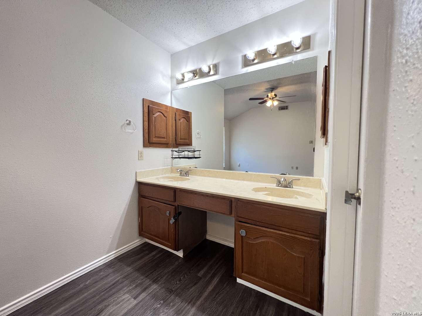 6530 Forest Village San Antonio TX 78250
