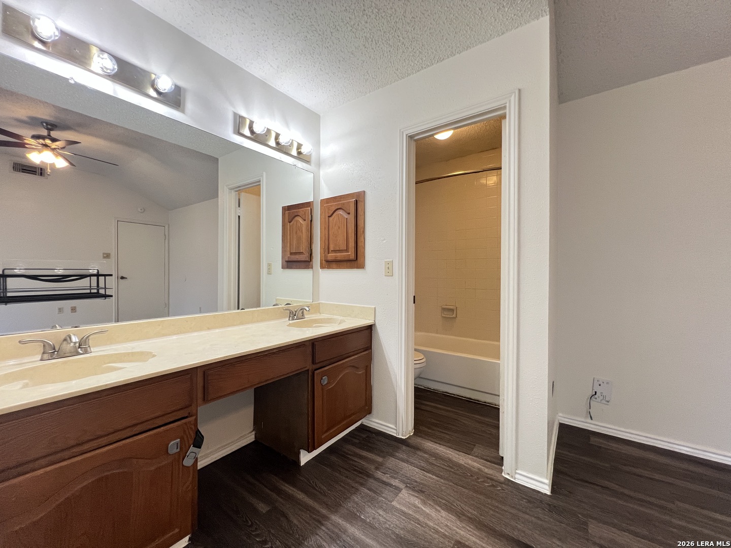 6530 Forest Village San Antonio TX 78250