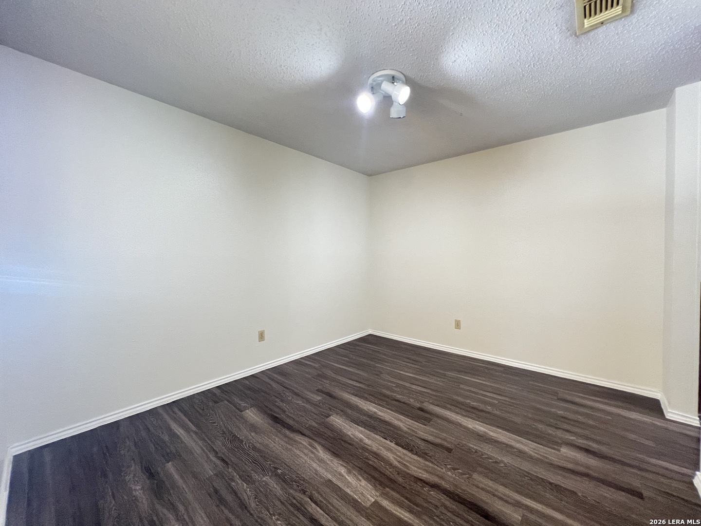 6530 Forest Village San Antonio TX 78250