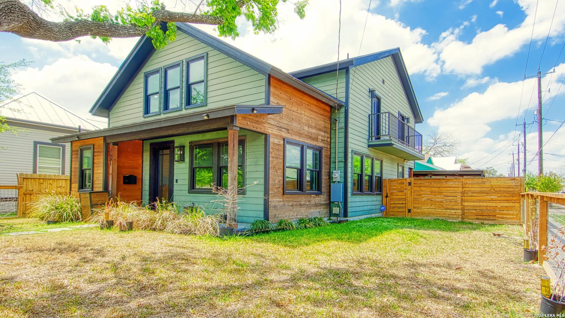 1021 N Palmetto San Antonio TX 78202