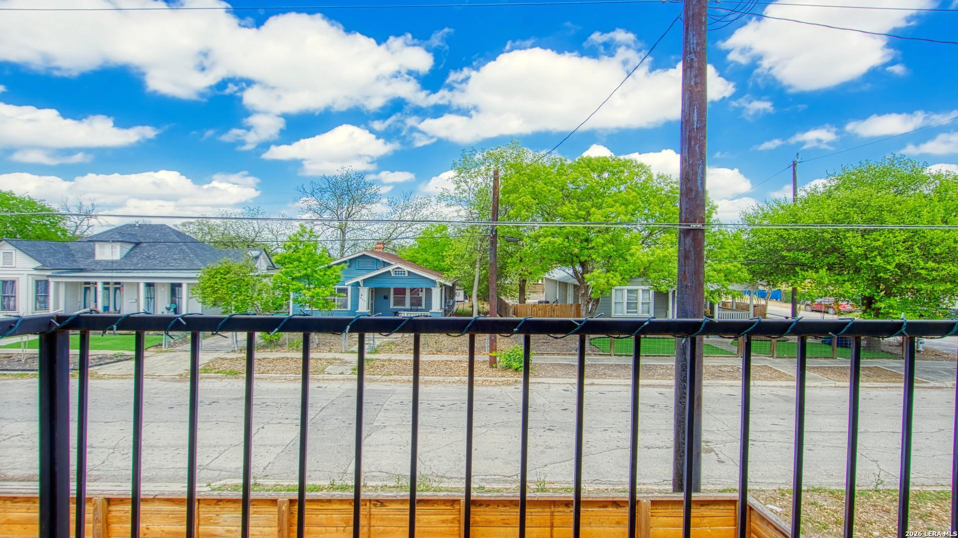 1021 N Palmetto San Antonio TX 78202