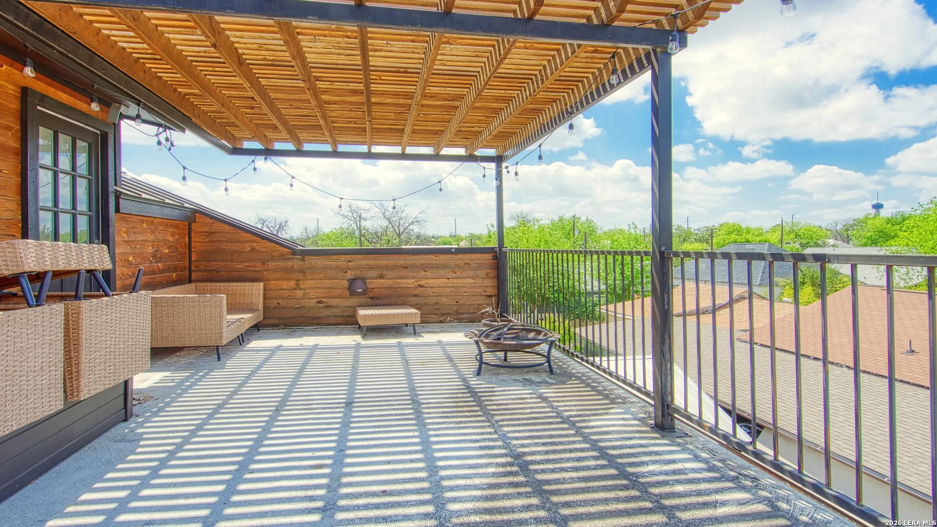 1021 N Palmetto San Antonio TX 78202