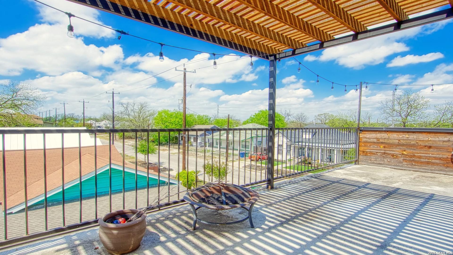 1021 N Palmetto San Antonio TX 78202