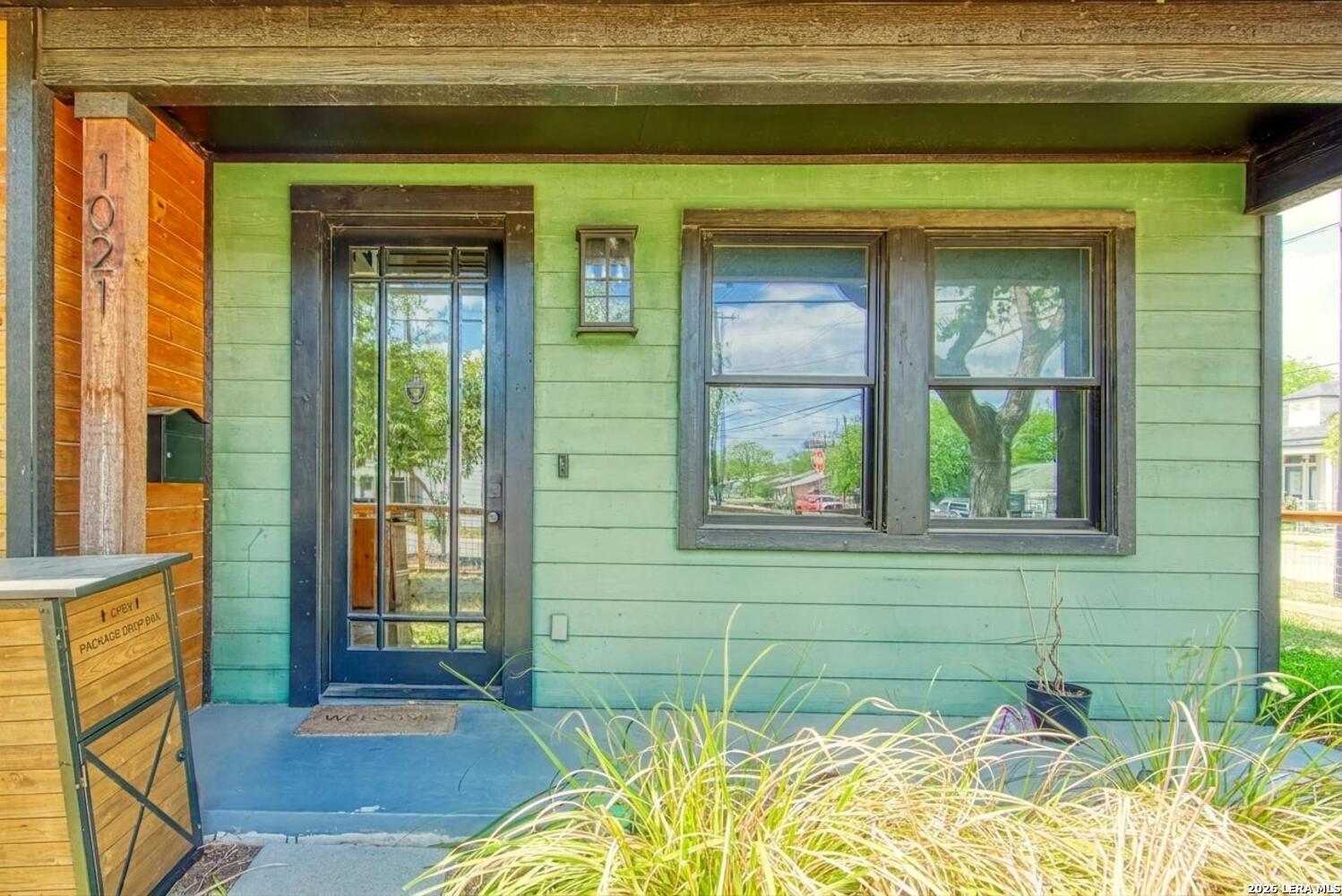 1021 N Palmetto San Antonio TX 78202