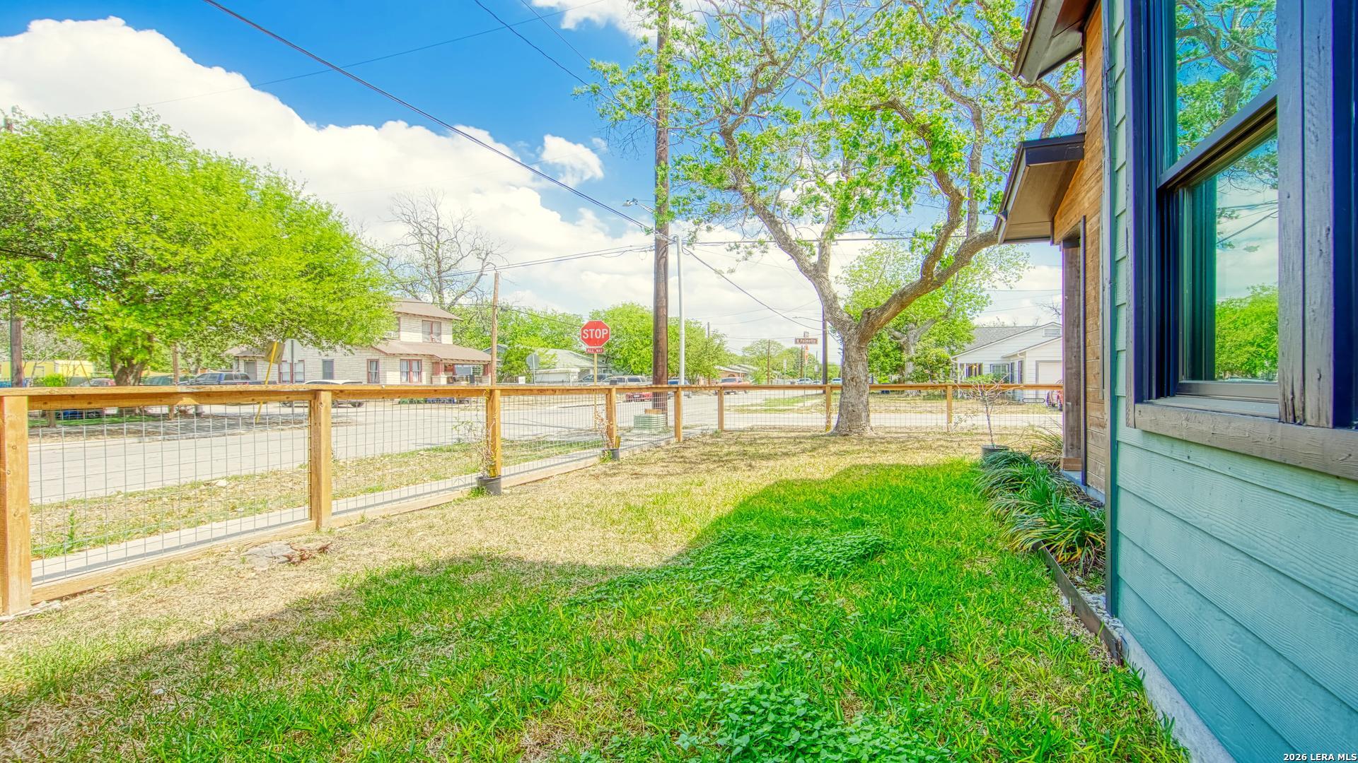 1021 N Palmetto San Antonio TX 78202