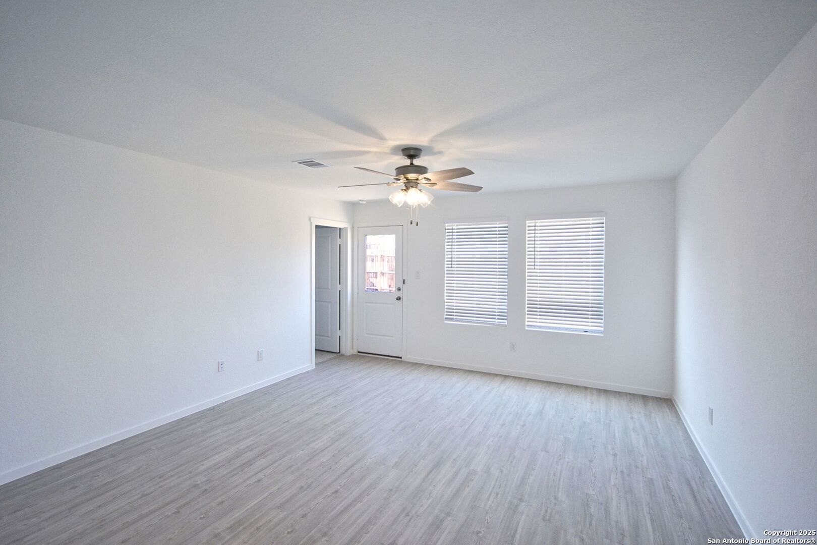 206 Charles Way Marion TX 78124