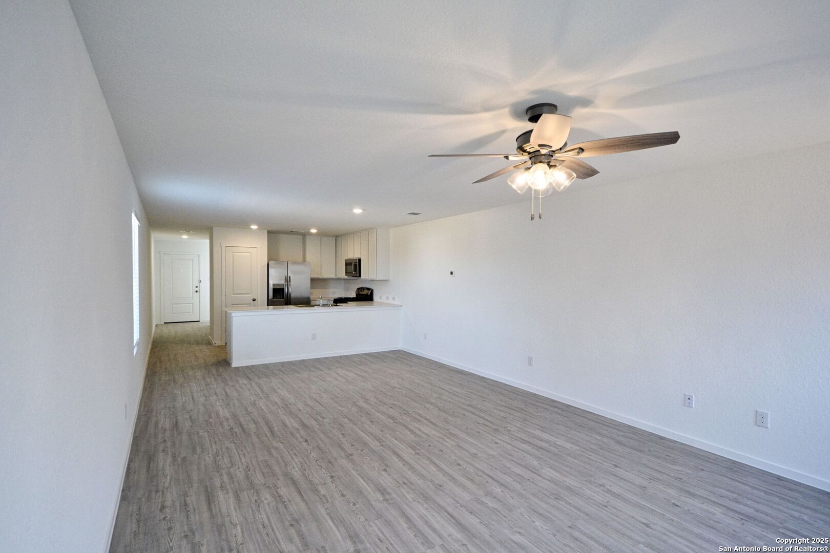 206 Charles Way Marion TX 78124