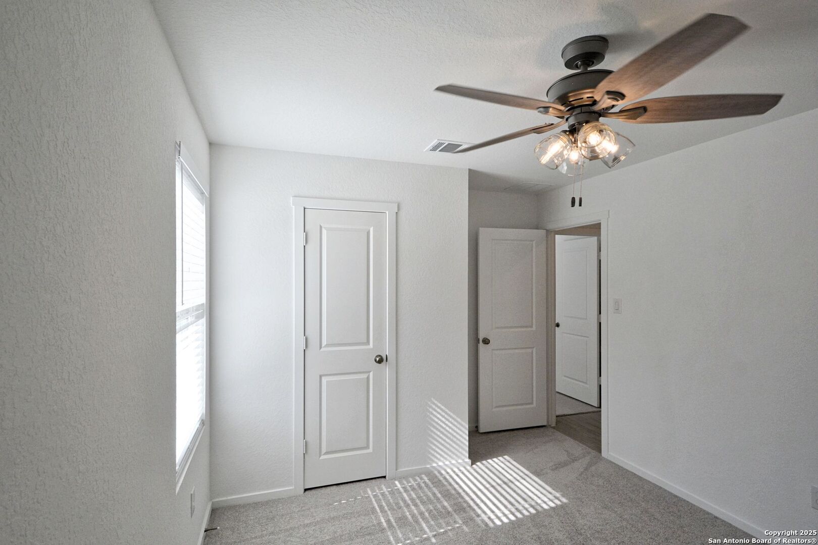 206 Charles Way Marion TX 78124
