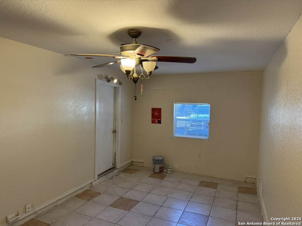 4726 Georges Farm San Antonio TX 78244