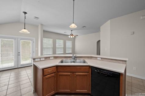 132 Niemietz Cove Cibolo TX 78108