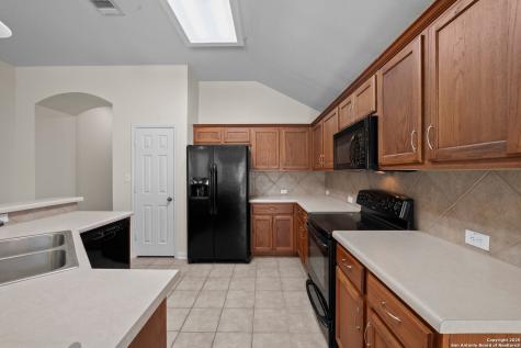 132 Niemietz Cove Cibolo TX 78108