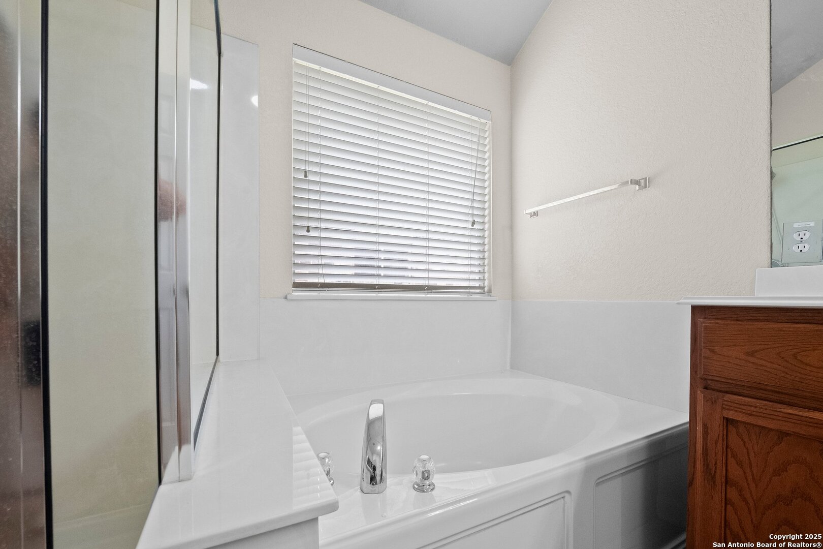 132 Niemietz Cove Cibolo TX 78108