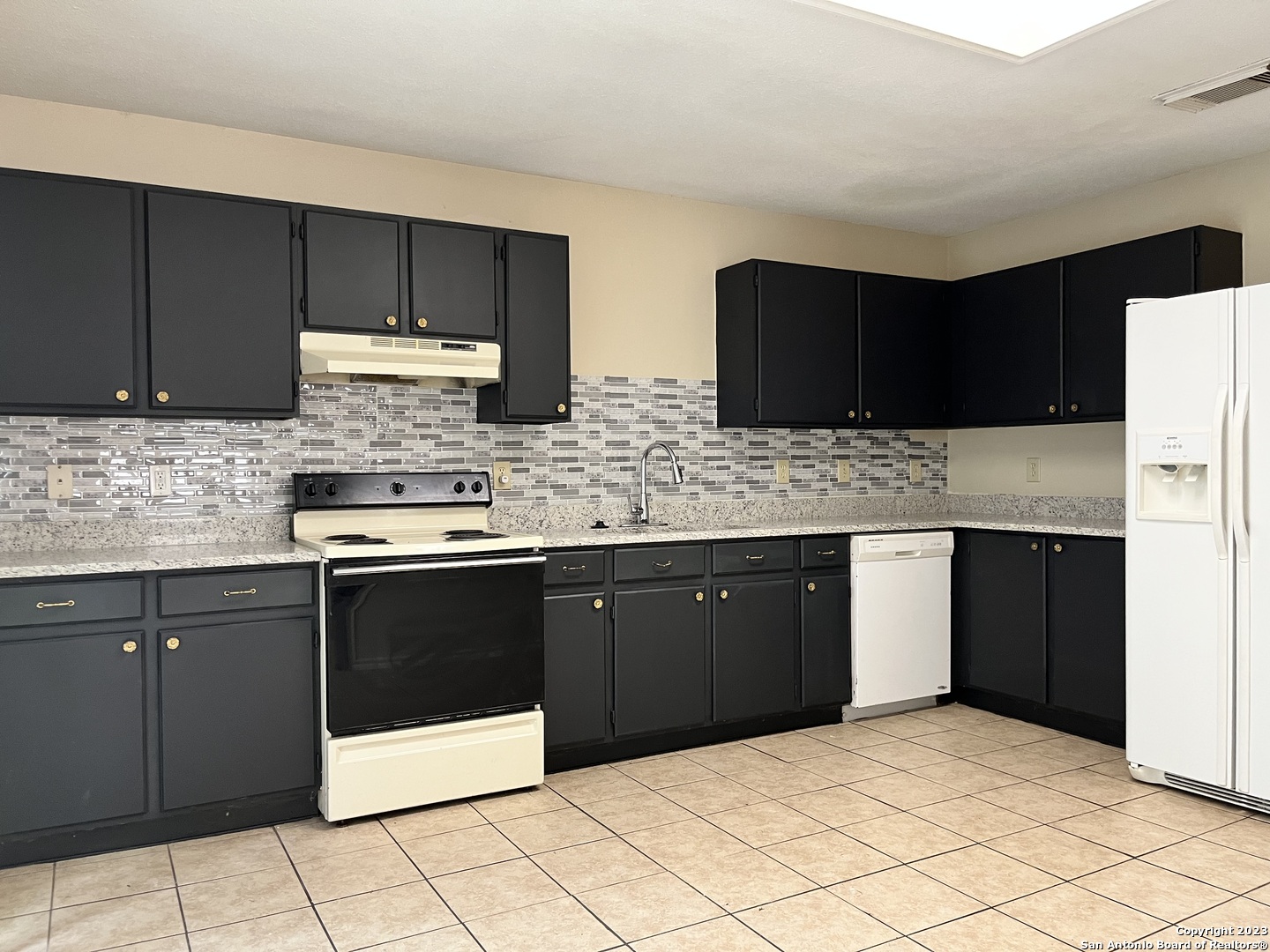 8843 Charter Point San Antonio TX 78250