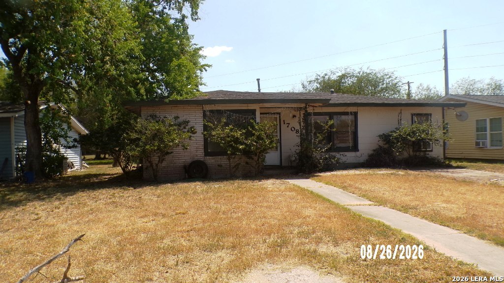 1708 Lucy Lane Beeville TX 78102