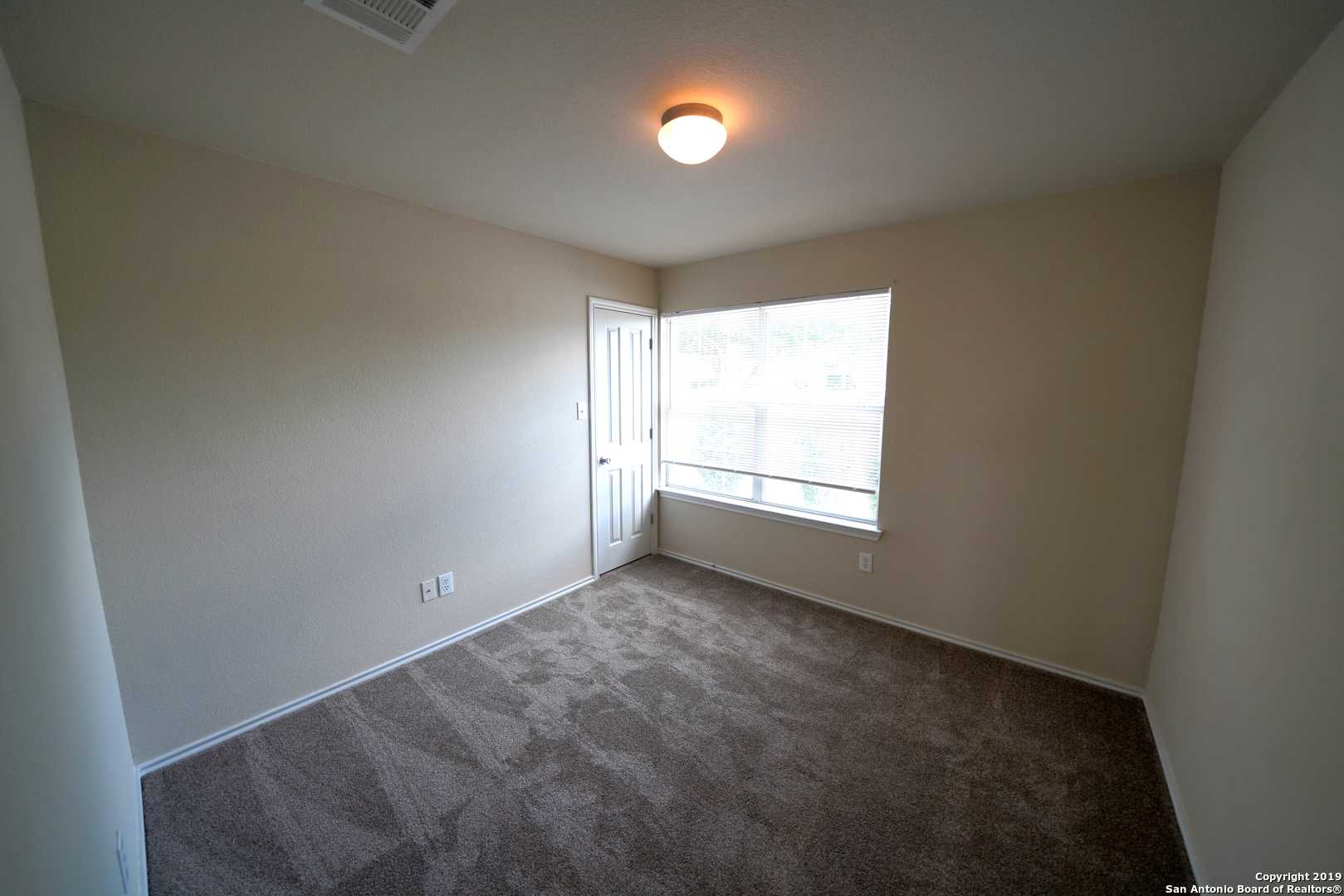 5011 Braden Gate San Antonio TX 78244
