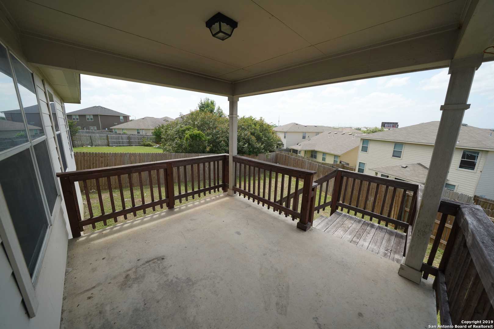 5011 Braden Gate San Antonio TX 78244