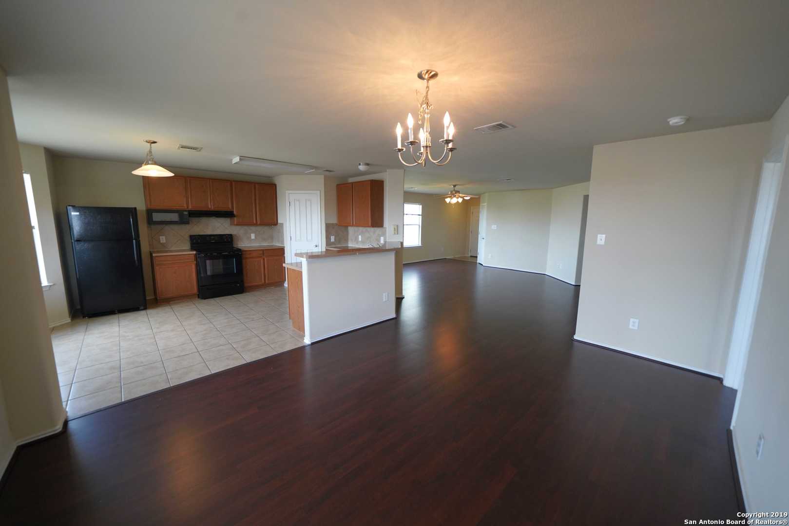 5011 Braden Gate San Antonio TX 78244