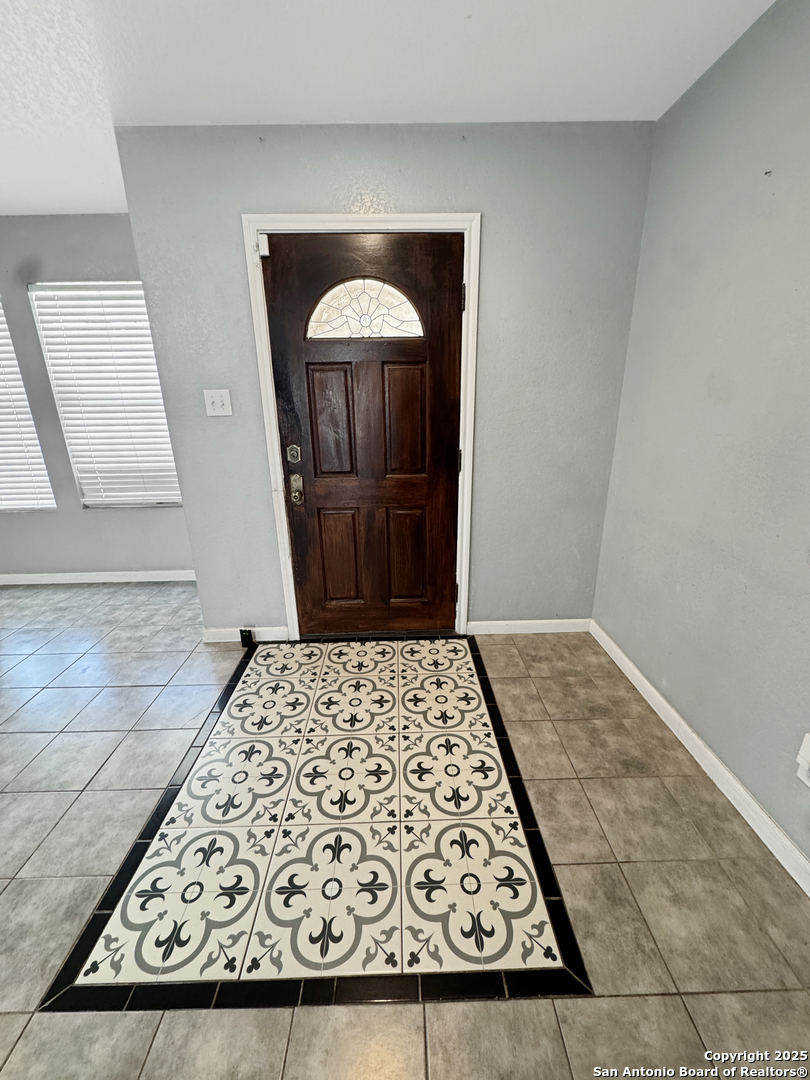 5311 Moreville Farm San Antonio TX 78228
