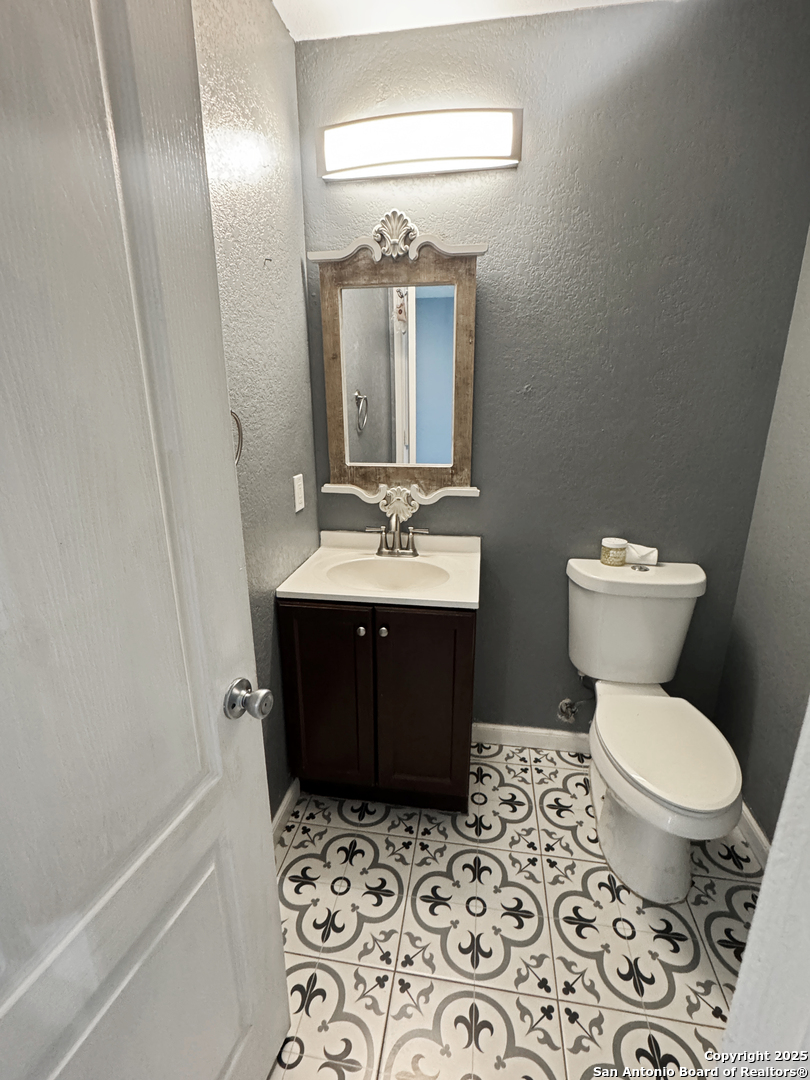 5311 Moreville Farm San Antonio TX 78228
