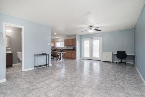 5311 Moreville Farm San Antonio TX 78228