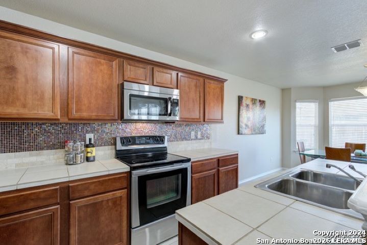 7723 Copper Cave San Antonio TX 78249