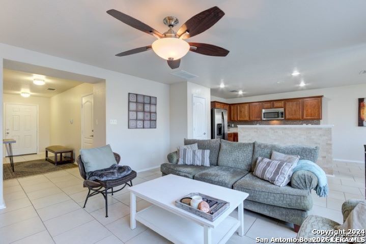7723 Copper Cave San Antonio TX 78249
