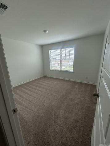 426 Nightingale Avenue Marion TX 78124