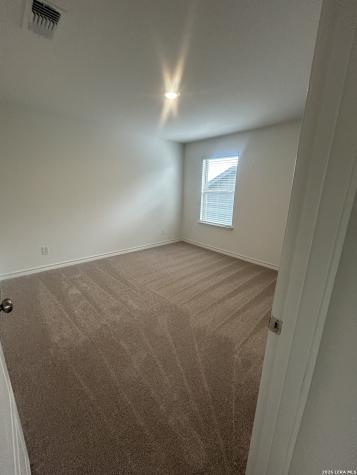 426 Nightingale Avenue Marion TX 78124