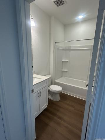 426 Nightingale Avenue Marion TX 78124