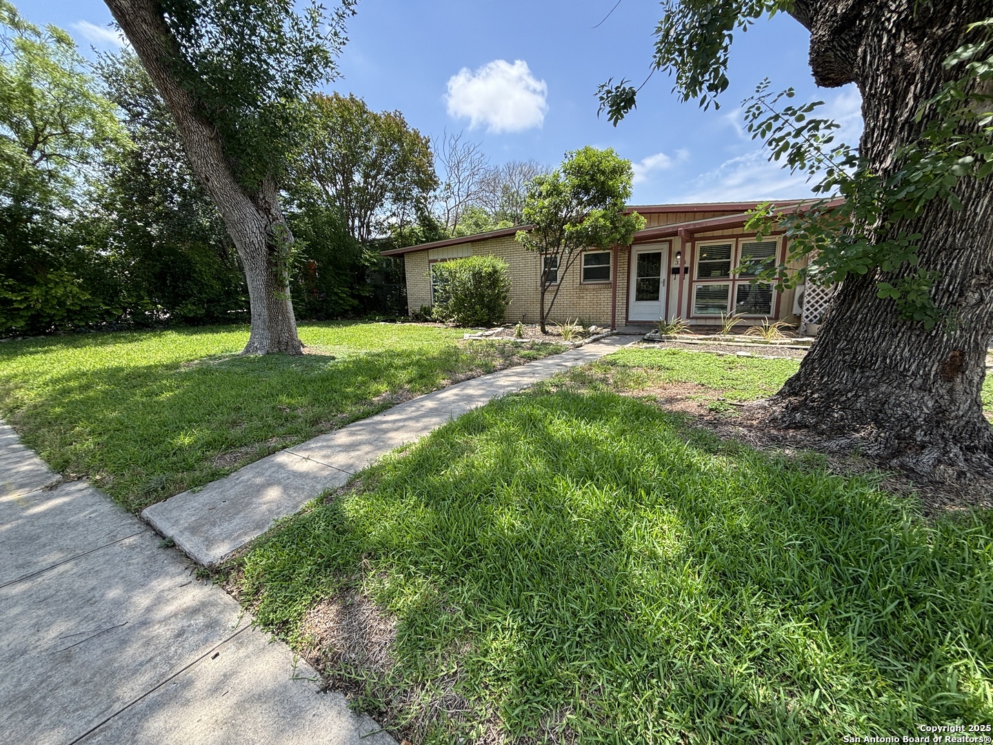 318 Sprucewood Lane San Antonio TX 78216