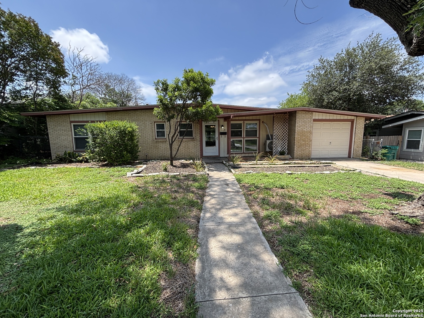 318 Sprucewood Lane San Antonio TX 78216