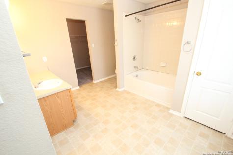 9715 Amber Ledge San Antonio TX 78245