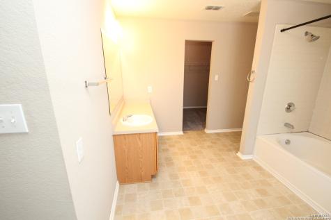 9715 Amber Ledge San Antonio TX 78245