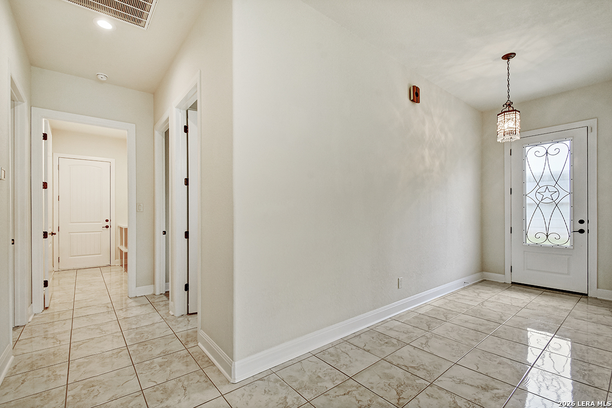 113 S Junius Peak Blanco TX 78606