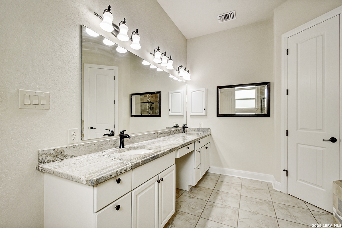 113 S Junius Peak Blanco TX 78606