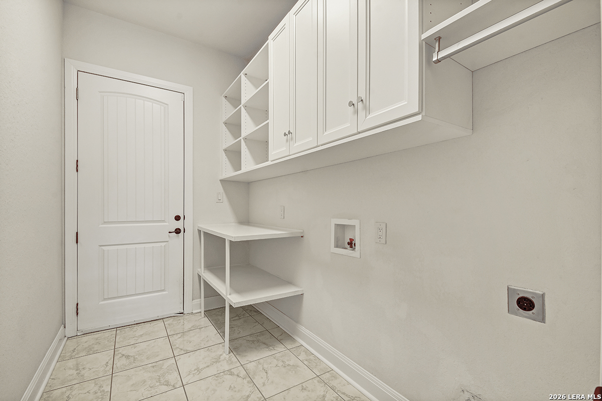 113 S Junius Peak Blanco TX 78606