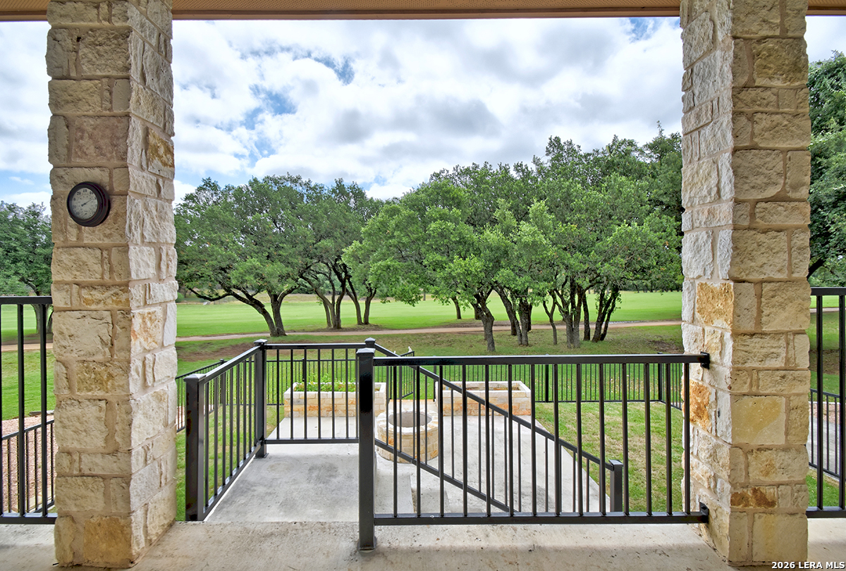 113 S Junius Peak Blanco TX 78606