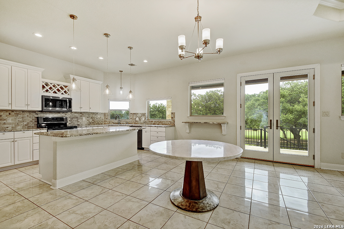 113 S Junius Peak Blanco TX 78606