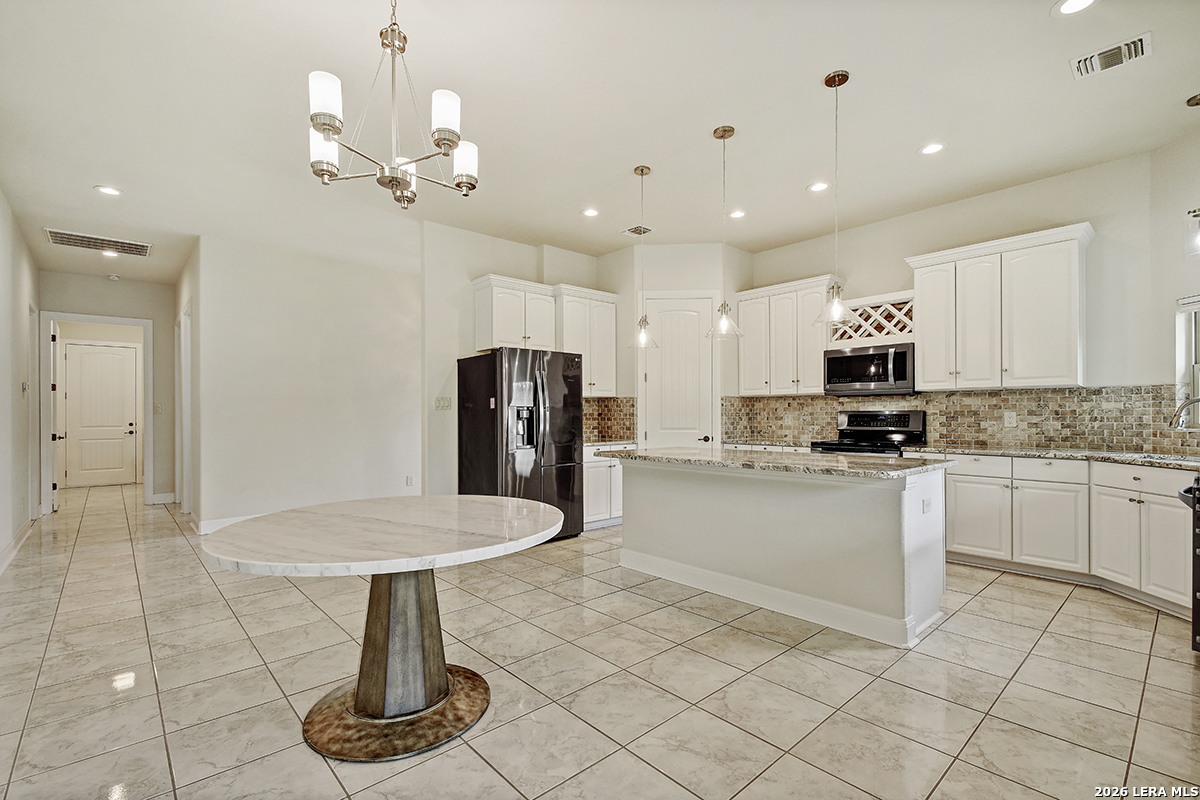 113 S Junius Peak Blanco TX 78606