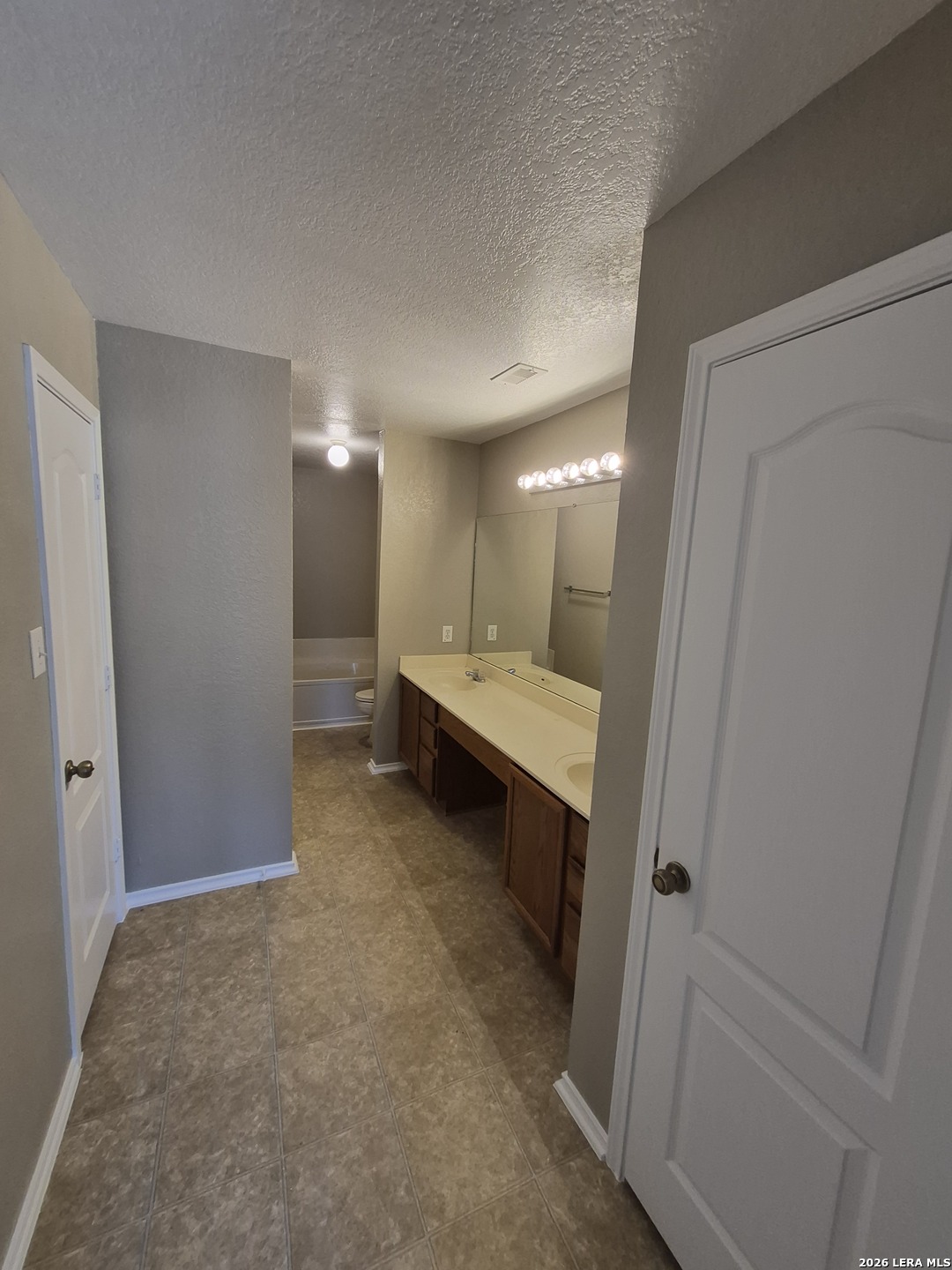 17238 Irongate Rail San Antonio TX 78247