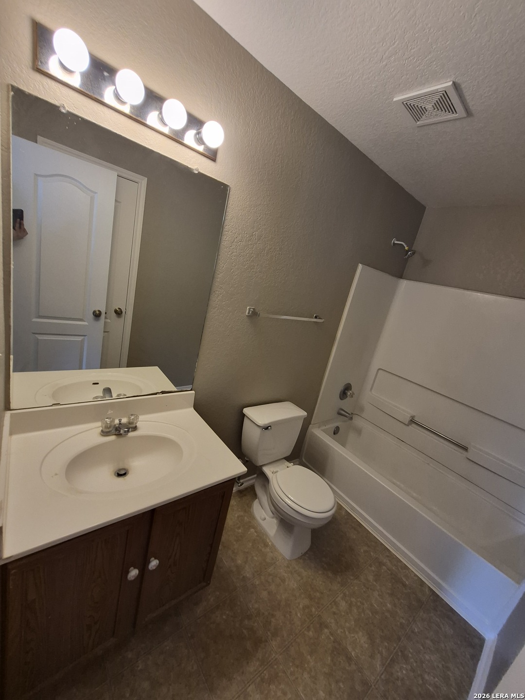 17238 Irongate Rail San Antonio TX 78247