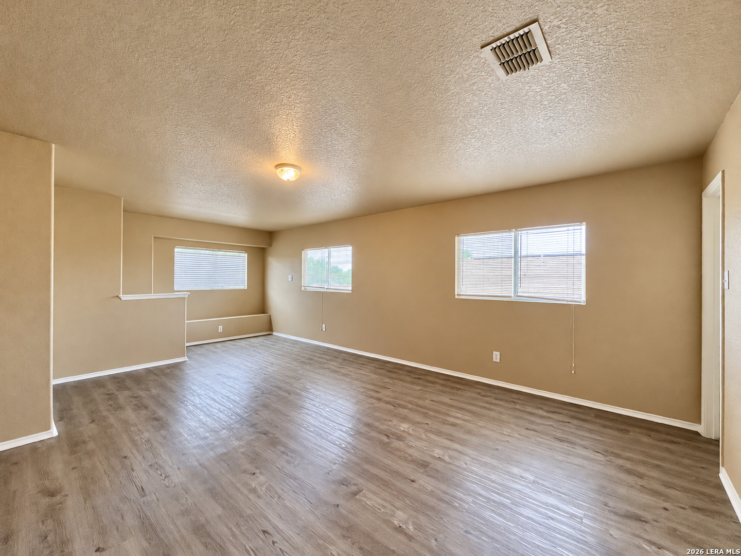 8815 Laguna Falls San Antonio TX 78251