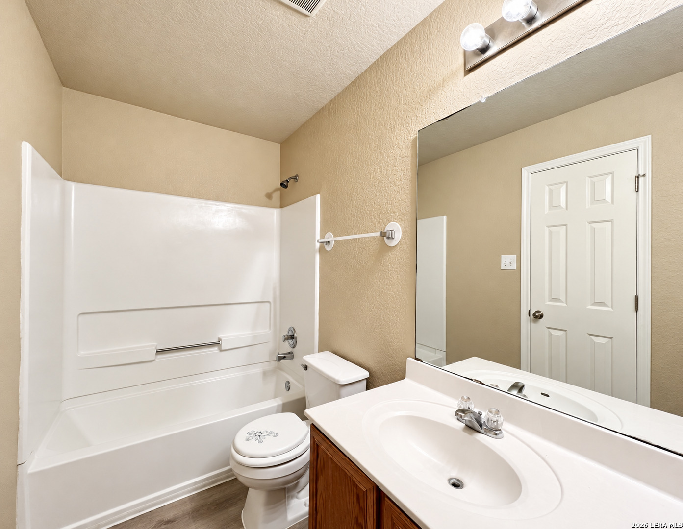 8815 Laguna Falls San Antonio TX 78251