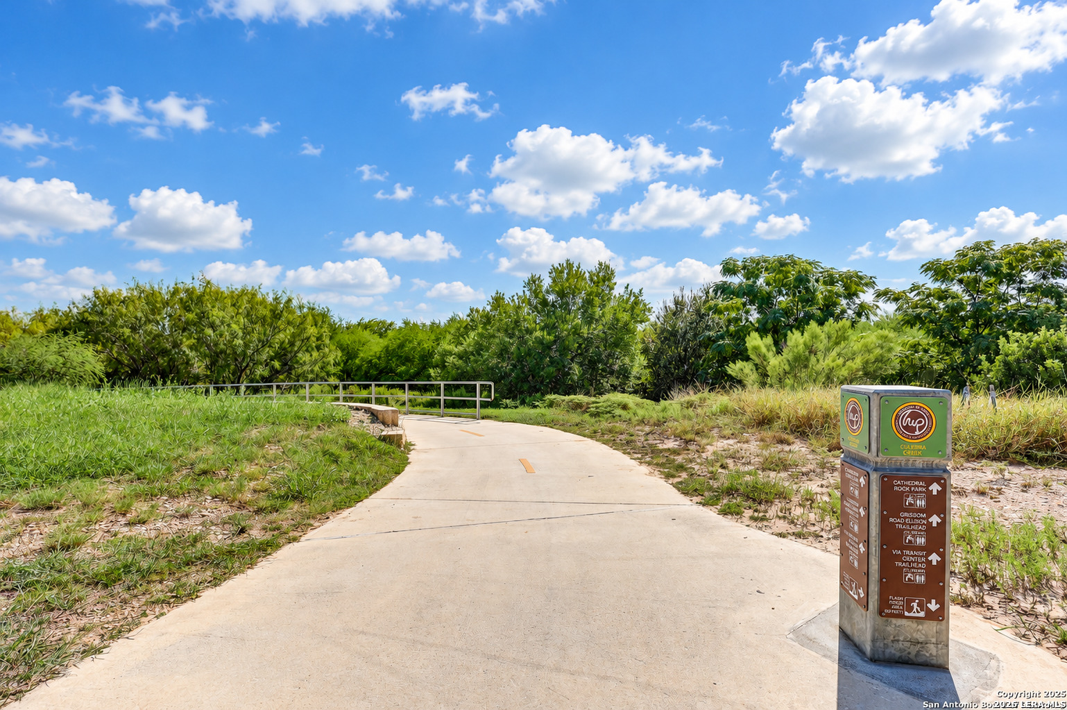 8815 Laguna Falls San Antonio TX 78251