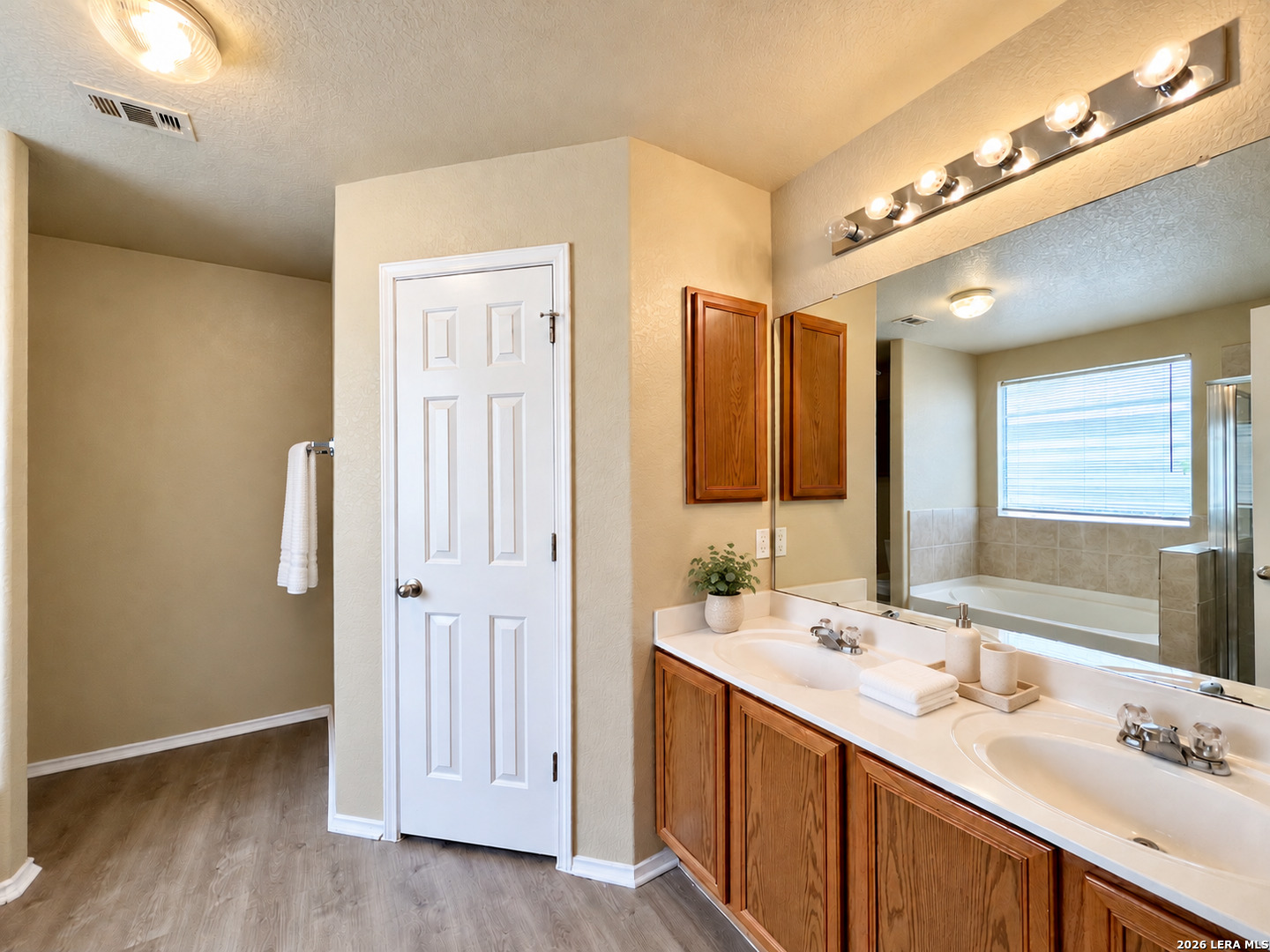 8815 Laguna Falls San Antonio TX 78251