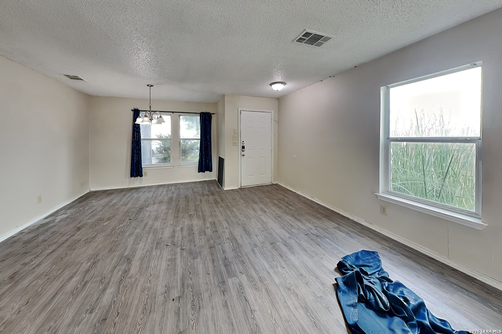 8055 Chestnut Cedar Drive Converse TX 78109