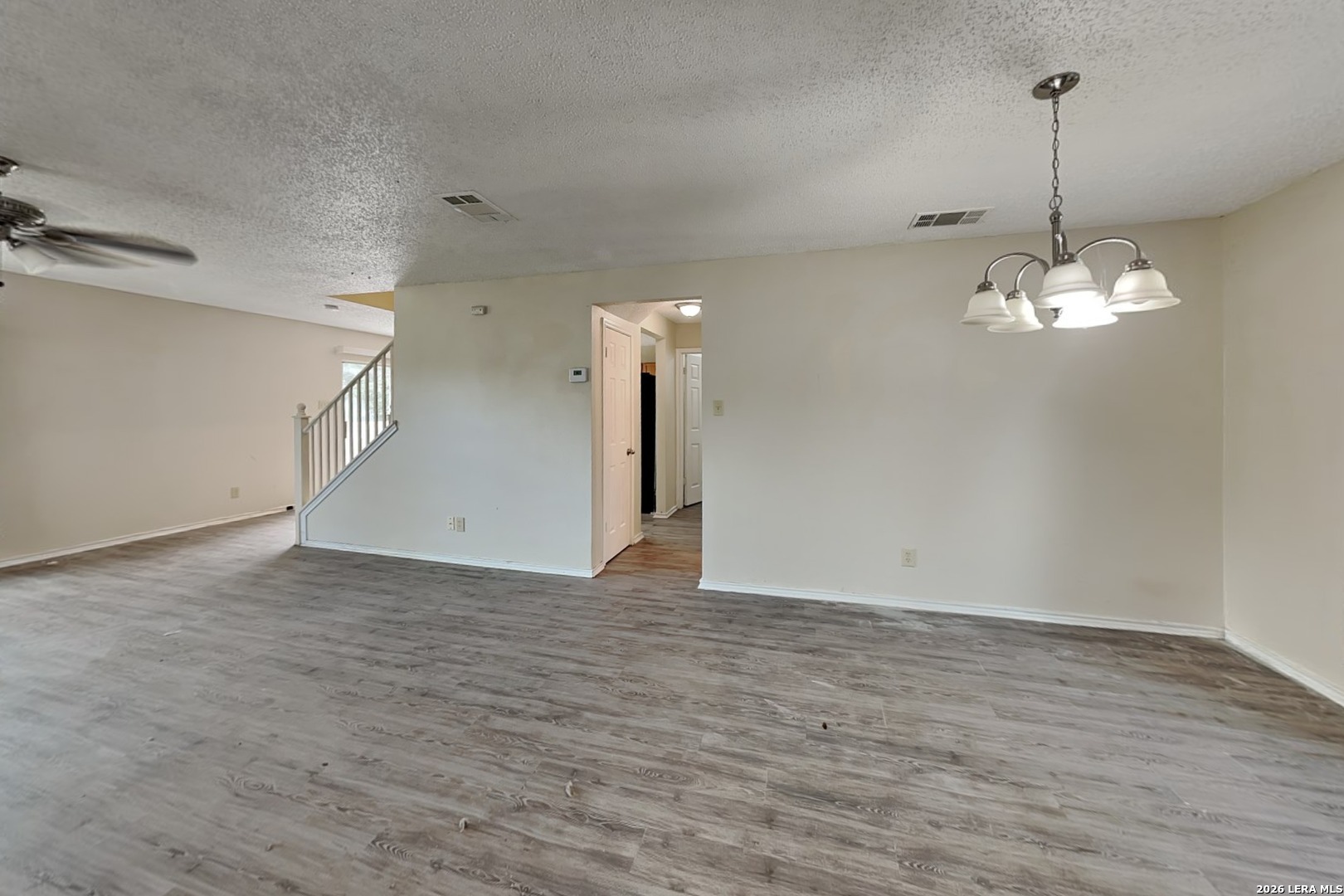 8055 Chestnut Cedar Drive Converse TX 78109