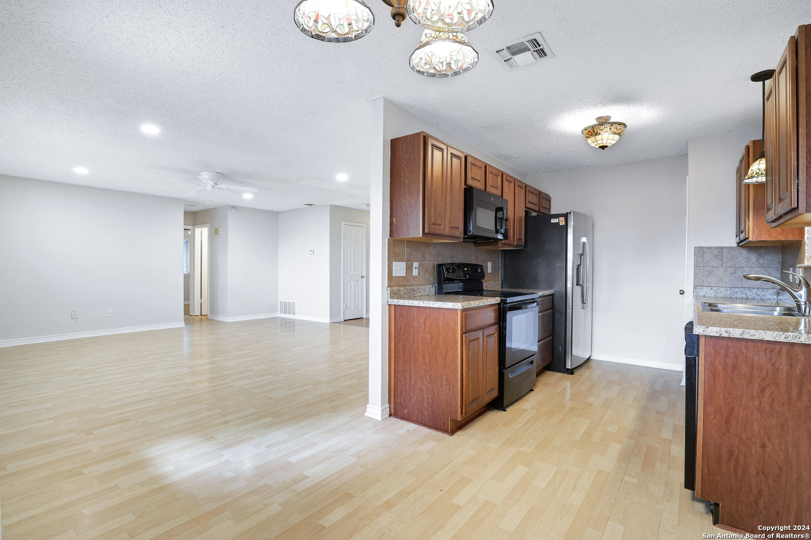 9262 Ridge Branch San Antonio TX 78250