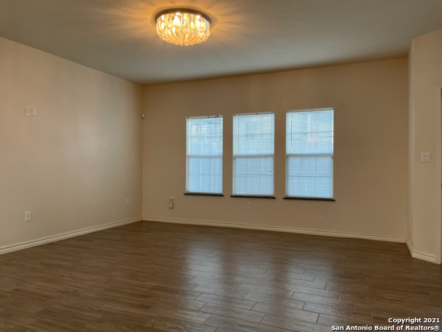 7015 Hallie Ridge San Antonio TX 78227