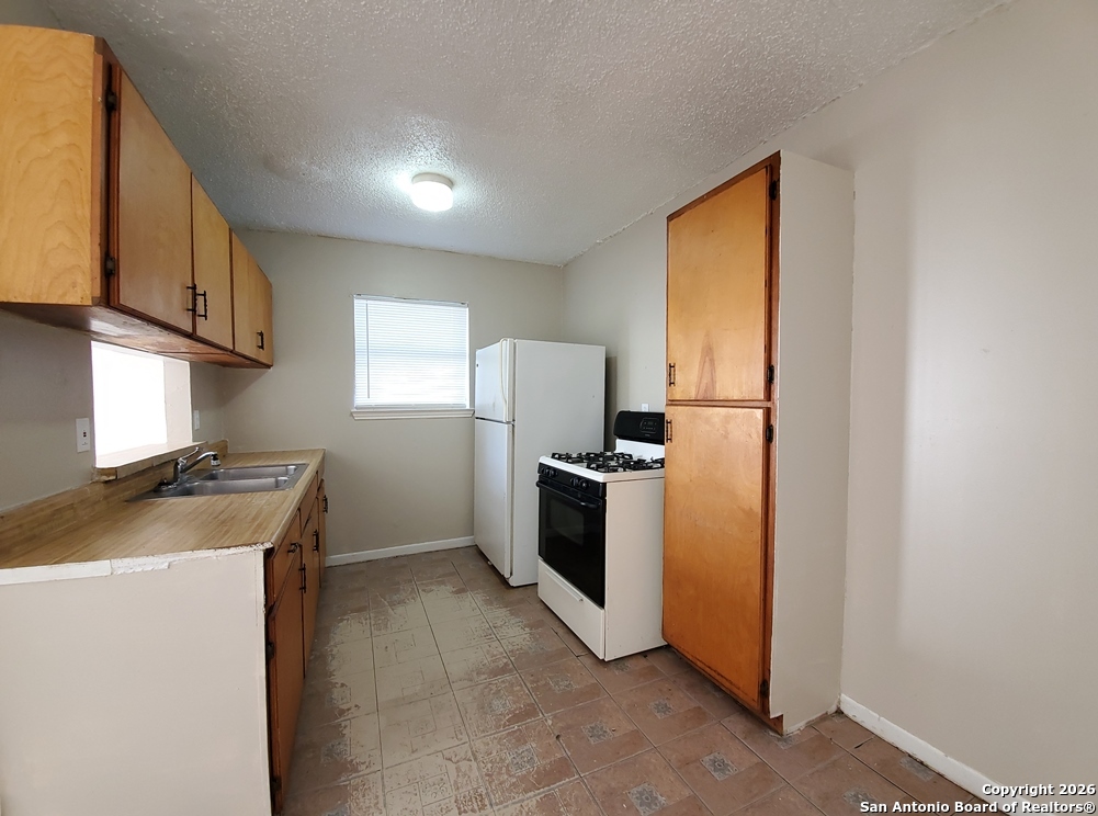 918 Hampton San Antonio TX 78220